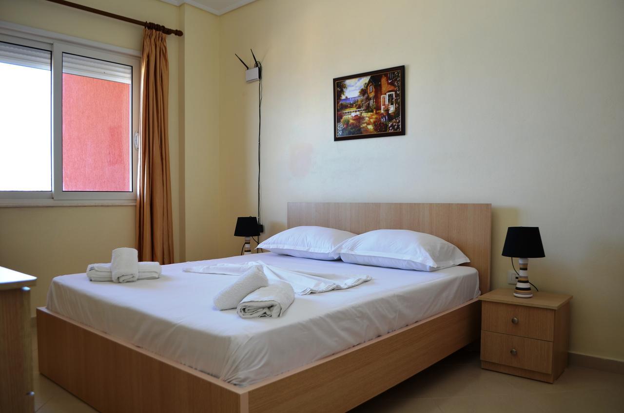 Bellavista Apartments Sarande Bagian luar foto